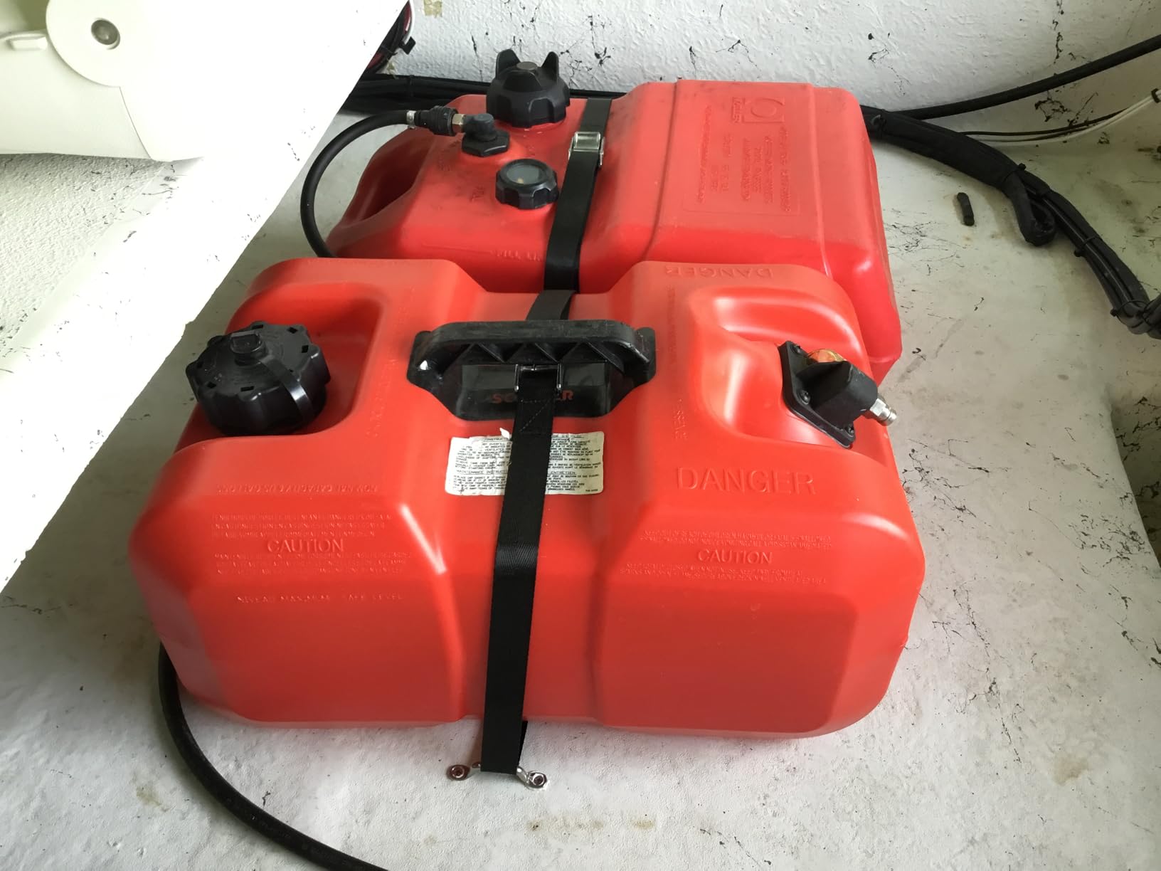 Scepter 3 Gallon Portable Marine Gas Can, Boat Fuel Tank, 2-Way Vented Cap, Built-In Fuel Gauge and Pick-Up, Top Handle, EPA & CARB Compliant, Underseat Design (10506) customer photo 2