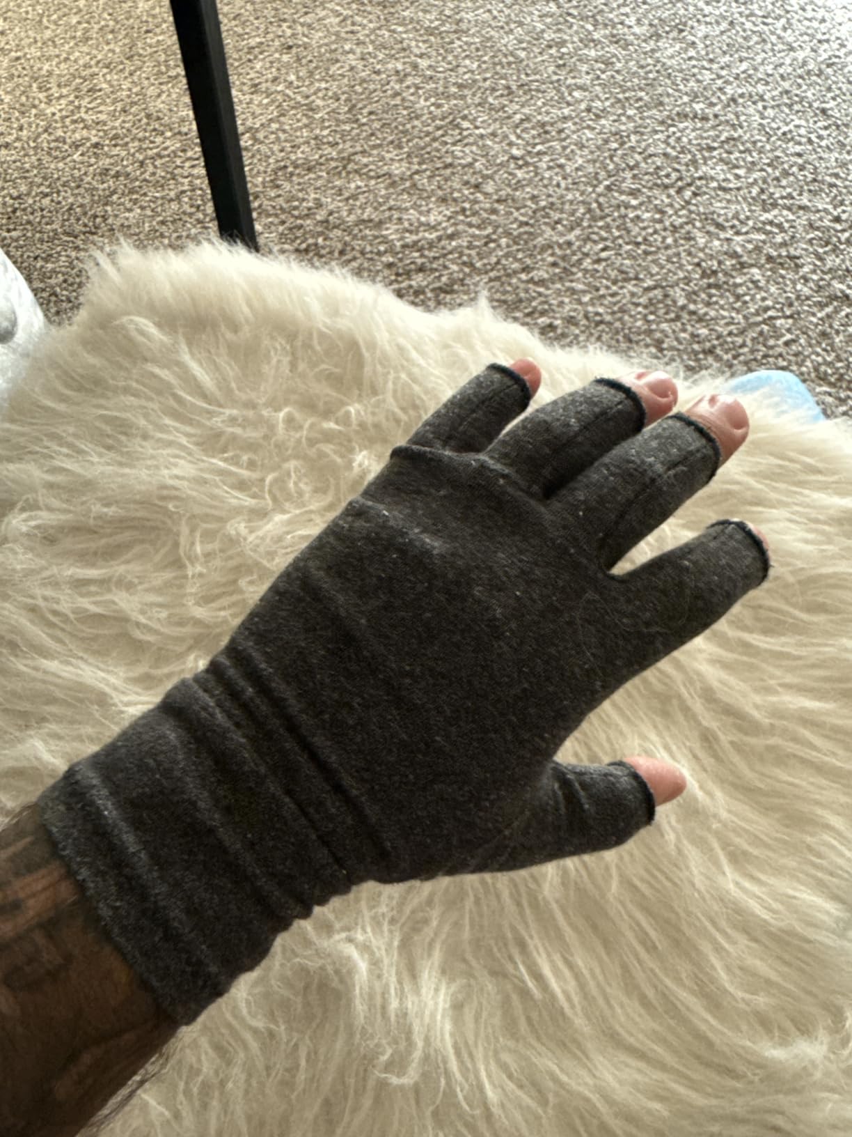 Dr. Frederick's Original Arthritis Compression Gloves, Fingerless, M, 2 ct customer photo 2