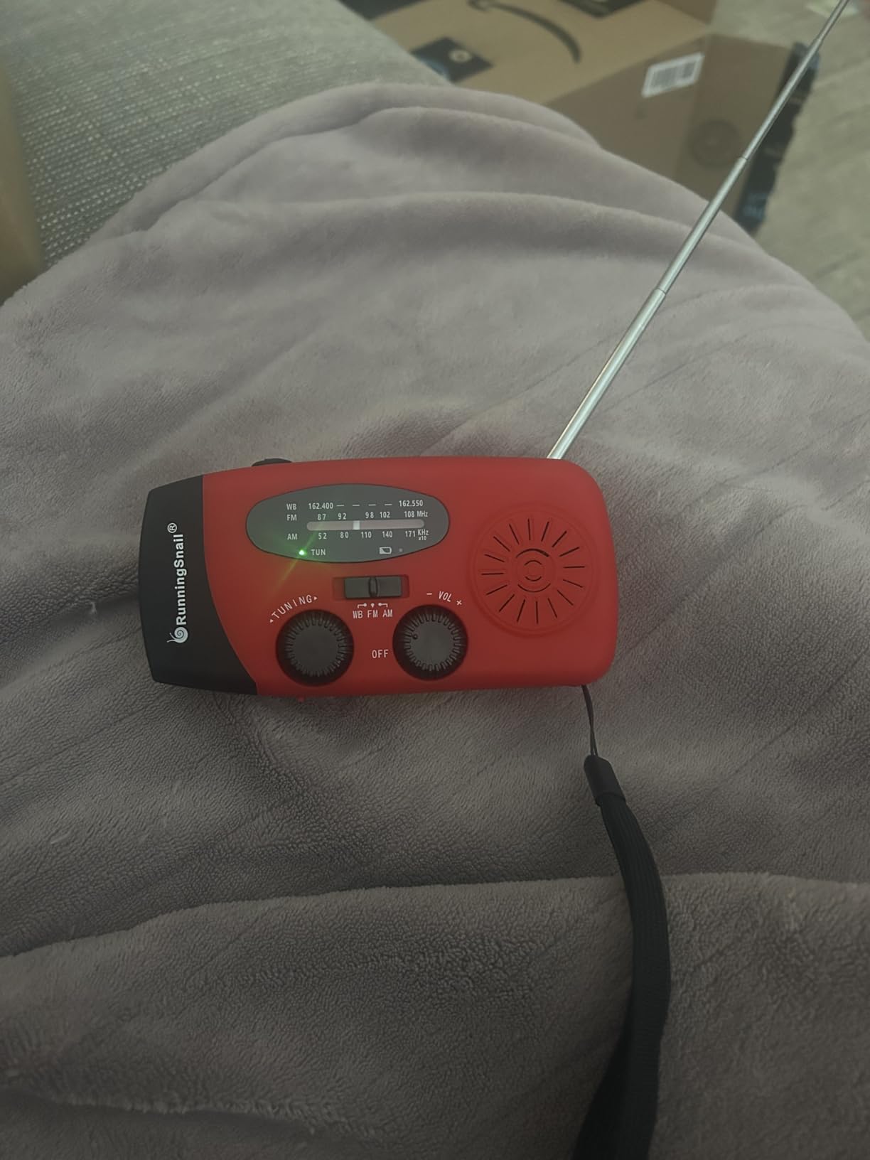 RunningSnail Emergency Hand Crank Radio With LED Flashlight For Emergency, AM/FM NOAA Portable Weather Radio With 2000mAh Power Bank Phone Charger, USB Charged & Solar Power For Camping, Emergency customer photo 1