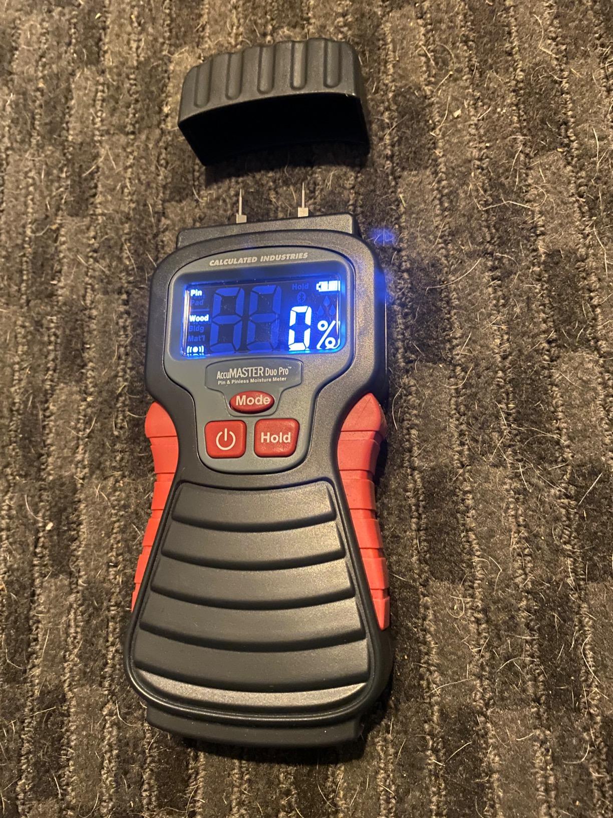 Calculated Industries 7440 AccuMASTER XT Digital Moisture Meter | Handheld | Pin Type | Backlit LCD Display | Detects Leaks, Damp and Moisture in Wood, Walls, Ceilings, Carpet and Firewood customer photo 1