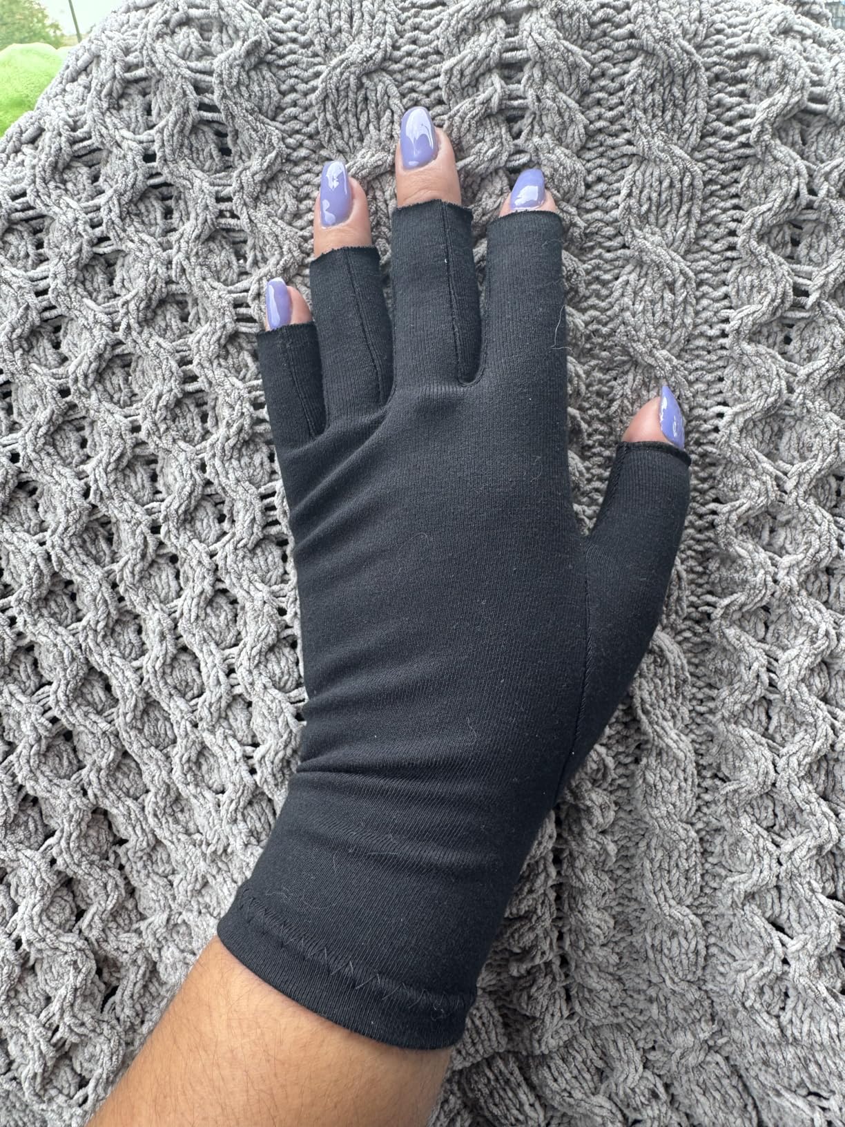 Vive Arthritis Gloves - Men, Women Rheumatoid Compression Hand Glove customer photo 1