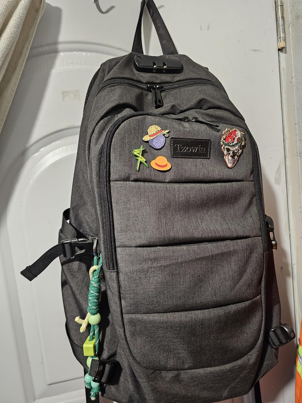 Tzowla Travel Laptop Backpack with Giant Tumbler Holder customer photo 1