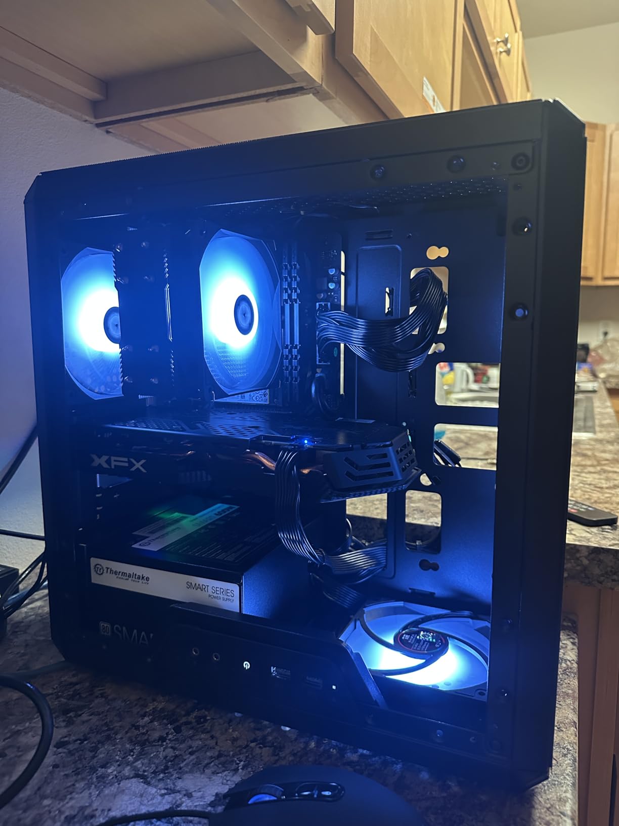 Cooler Master MasterBox Q300L Micro-ATX PC Case - Compact mATX Computer Case with Magnetic Dust Filters, Modular Adjustable I/O Panel, Perforated Airflow Design customer photo 2