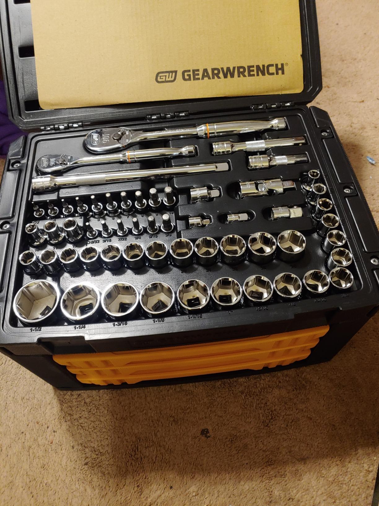 GEARWRENCH Mechanics Tool Set in 3 Drawer Storage Box, 232 Piece customer photo 2