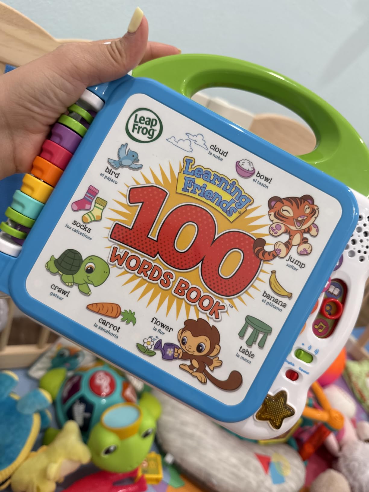 LeapFrog Scout and Violet 100 Words Book customer photo 2