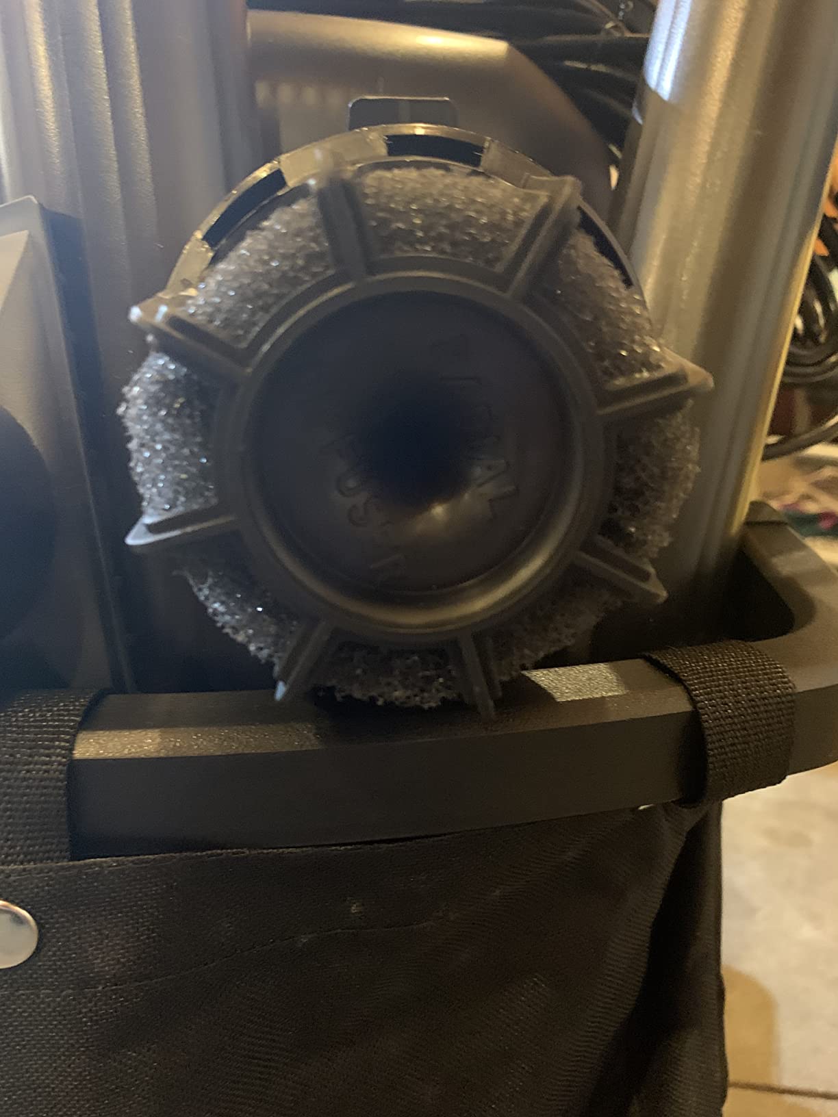 DEWALT 12 Gallon Poly Wet/Dry Vac, 5.5 HP Shop Vacuum (DXV12P) customer photo 2