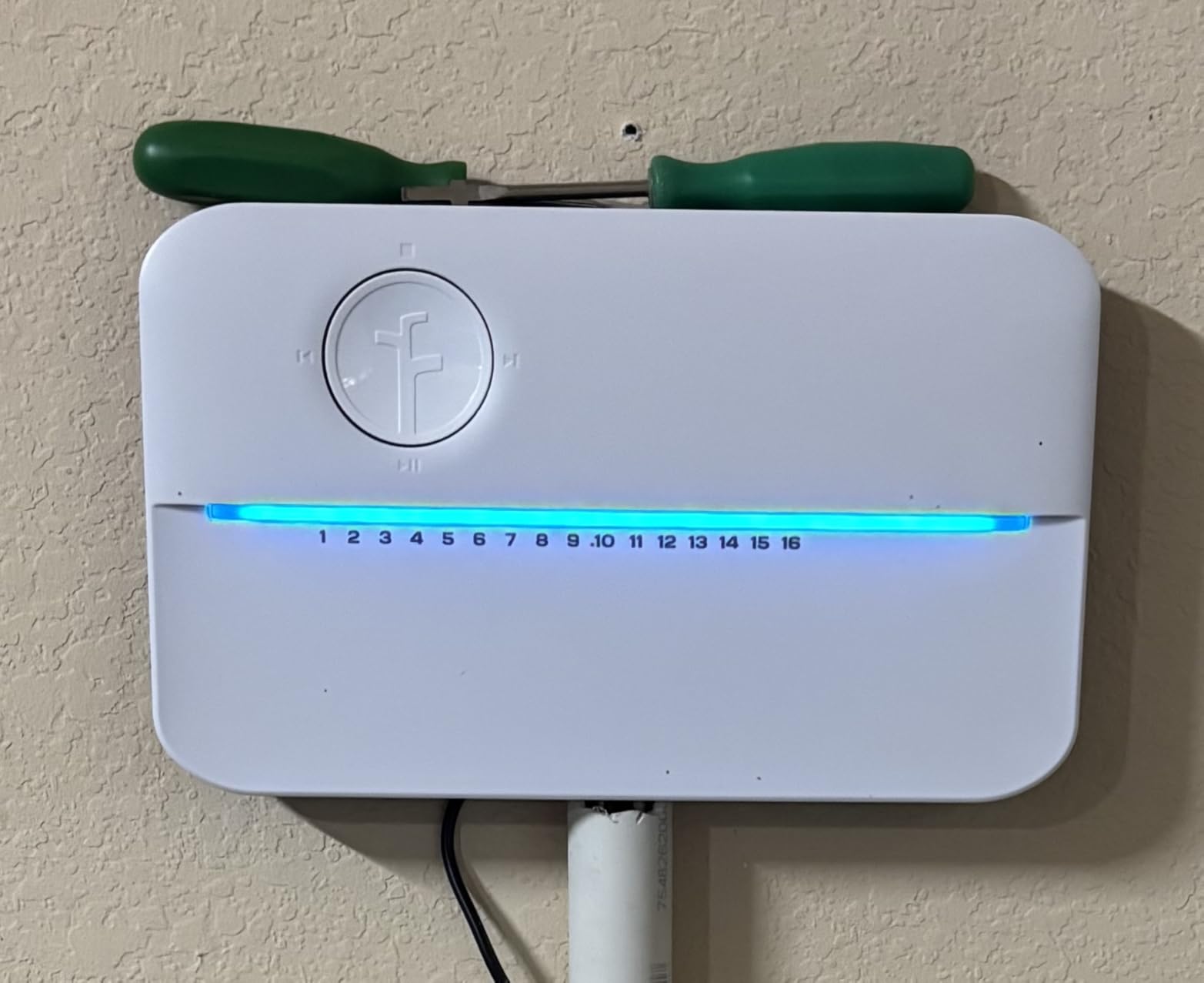 Rachio WiFi Smart Sprinkler Controller (8-Zone Irrigation Remote Control) - App-Based Scheduling, Local Weather Intelligence, Rain Skips, Easy DIY Install customer photo 2
