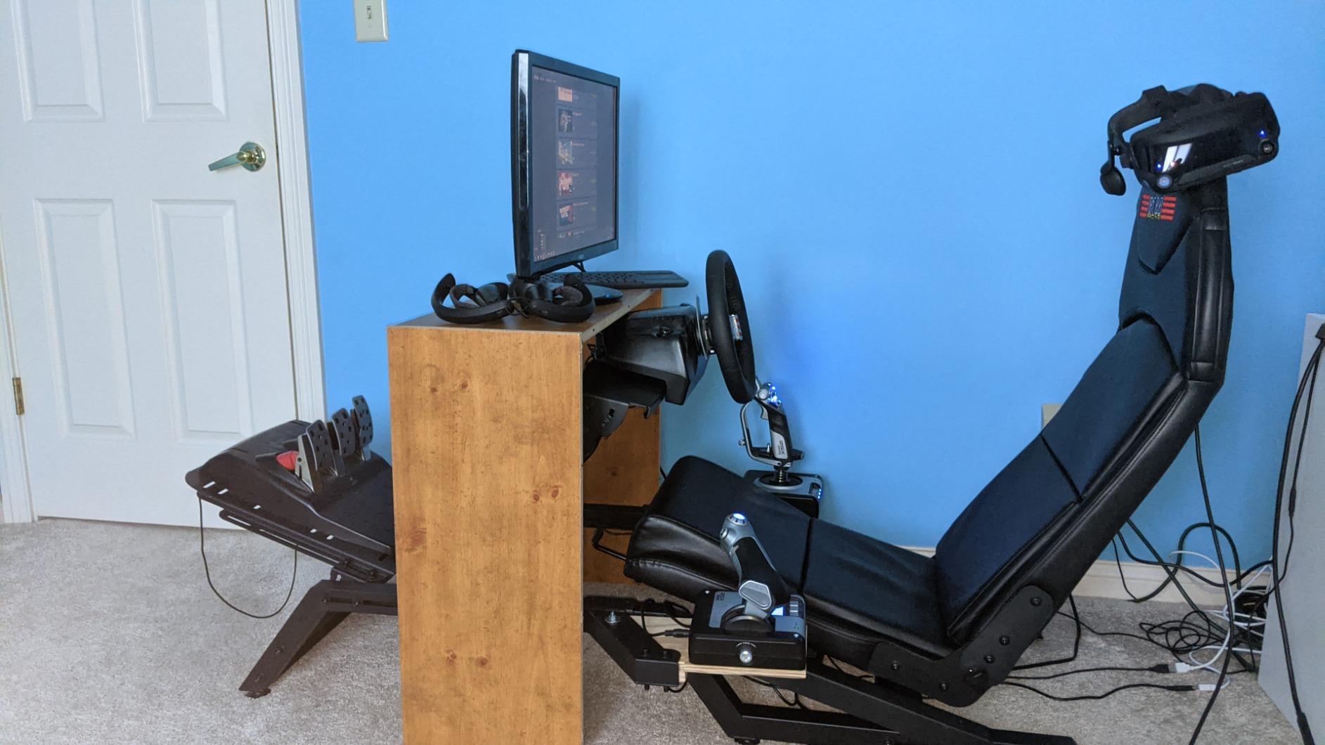 Next Level Racing F-GT Racing Simulator Cockpit - Formula and GT racing simulator compatible with Thrustmaster, Fanatec, Moza Racing on PC, Xbox and PS customer photo 2