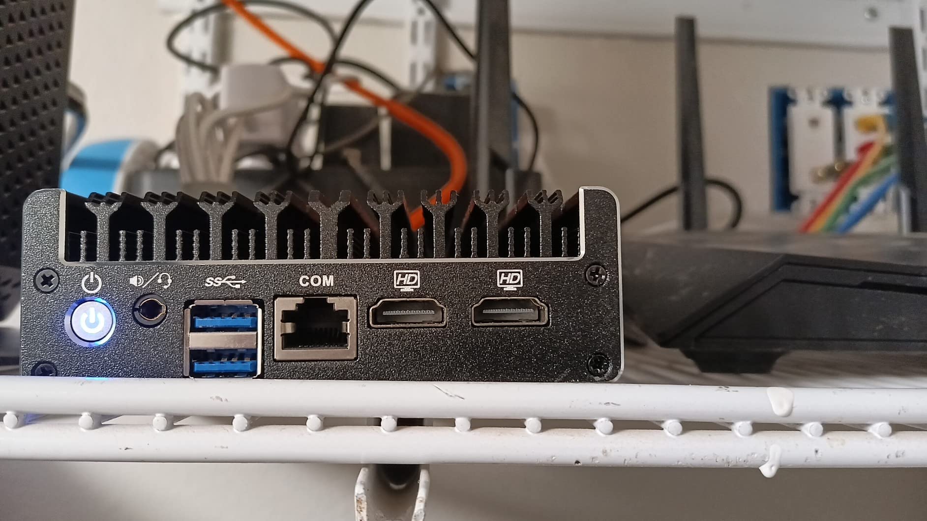 Protectli Vault FW4B - 4 Port, Firewall Micro Appliance/Mini PC - Intel Quad Core, AES-NI, 8GB RAM, 120GB mSATA SSD customer photo 2