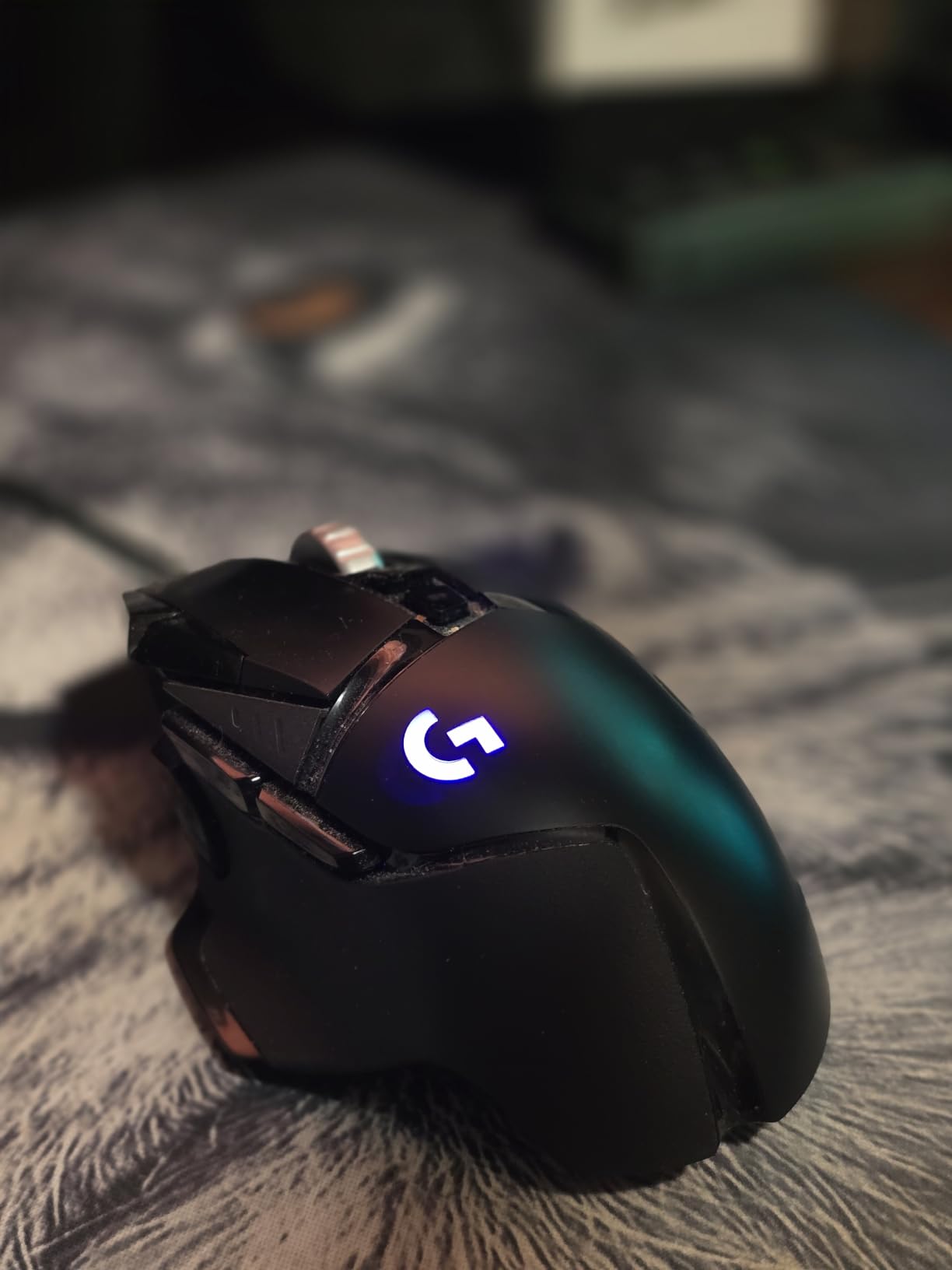 Logitech G502 Hero High Performance Wired Gaming Mouse, Hero 25K Sensor, 25,600 DPI, RGB, Adjustable Weights, 11 Programmable Buttons, On-Board Memory, PC/Mac - Black customer photo 1