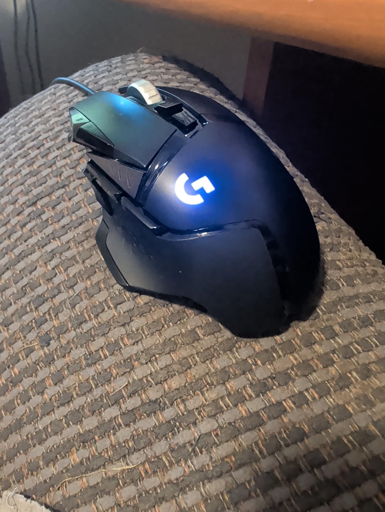 Logitech G502 Hero High Performance Wired Gaming Mouse, Hero 25K Sensor, 25,600 DPI, RGB, Adjustable Weights, 11 Programmable Buttons, On-Board Memory, PC/Mac - Black customer photo 2