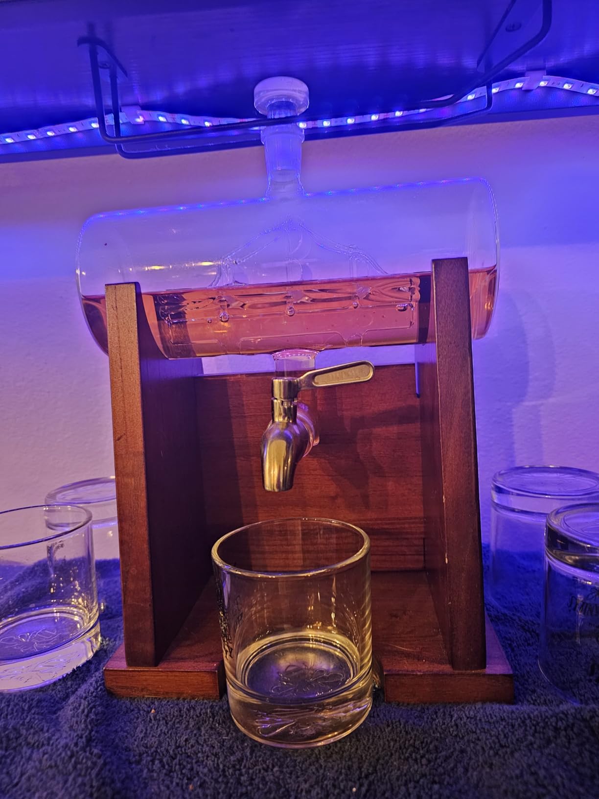 Jillmo Ship Whiskey Decanter Set for Men, 1250ml Liquor Decanter Gift with Ship Inside, 2 Whiskey Glasses & Wooden Stand, Bourbon Scotch Decanter Gift for Dad Husband Home Bar customer photo 1