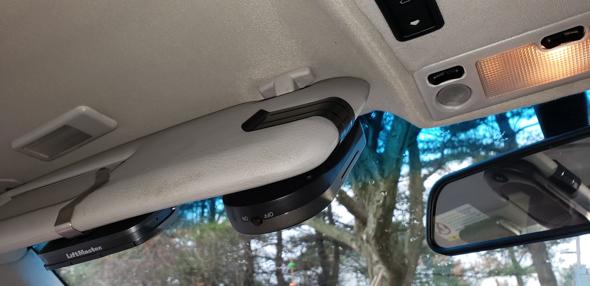 Besign BK06 Bluetooth 5.0 in Car Speakerphone with Visor Clip, Wireless Car Kit for Handsfree Talking, Motion Auto On, Siri Google Assistant Support, Dual 2W Speakers customer photo 2