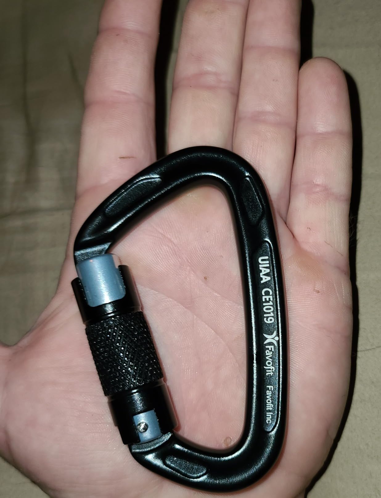 UIAA Certified 25kN-42kN Climbing Carabiners - Favofit Heavy Duty Locking Carabiner Clips with Twist or Screw Lock - Professional Rock Climbing Gear for Tree Climbing Arborist Rappelling & Rescue customer photo 1