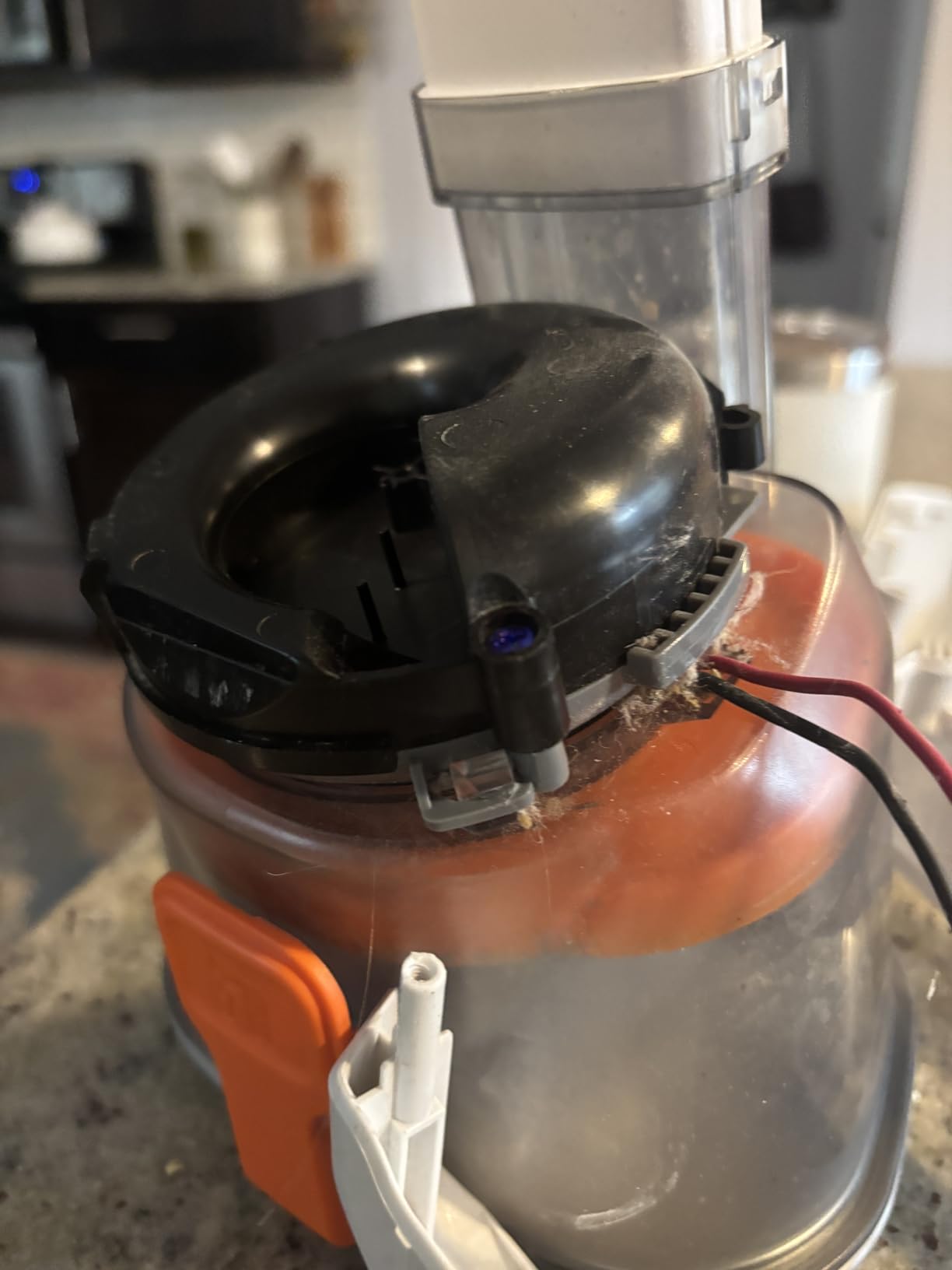BLACK+DECKER Dust Buster Hand Held Vacuum Cordless Rechargeable, Portable Vacuum for Car, Extended Runtime, Powerful Suction, Extra Long Crevice Tool, AdvancedClean+ (HHVK320J10) customer photo 2
