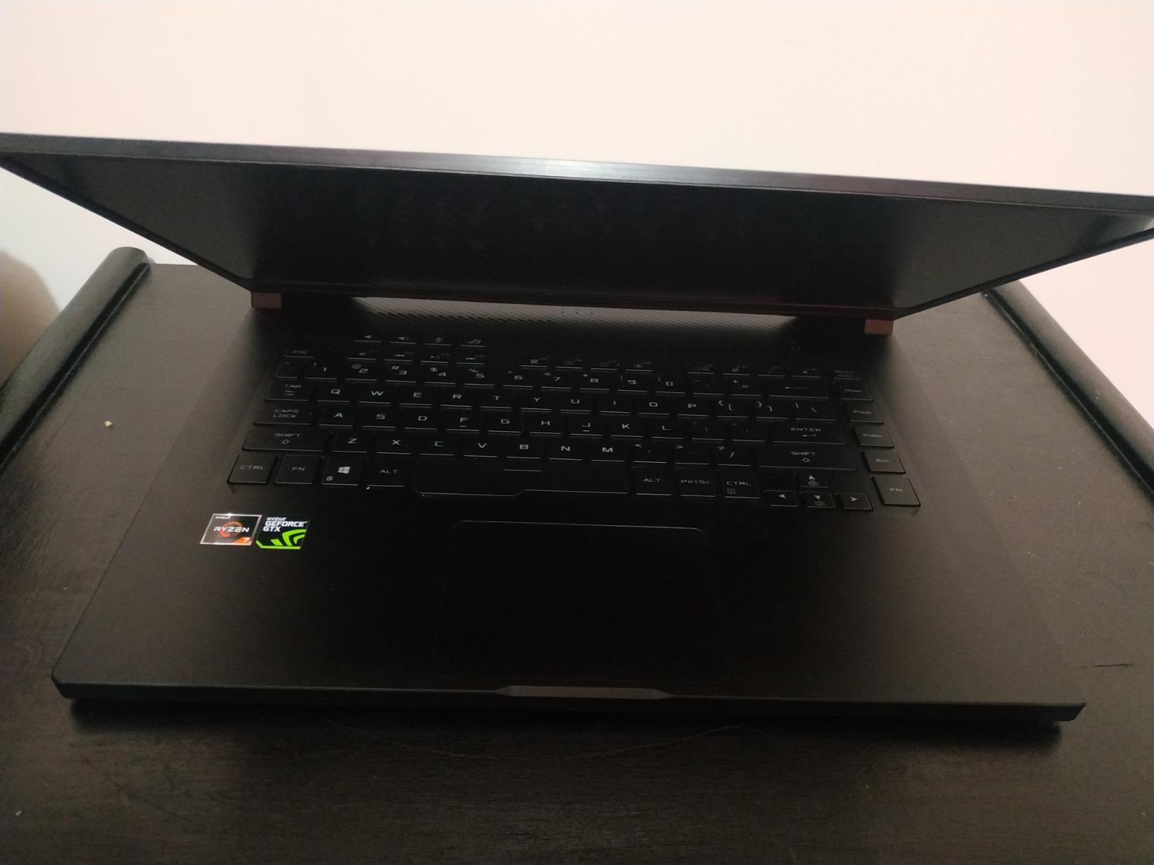 ASUS GA502DU - 15.6