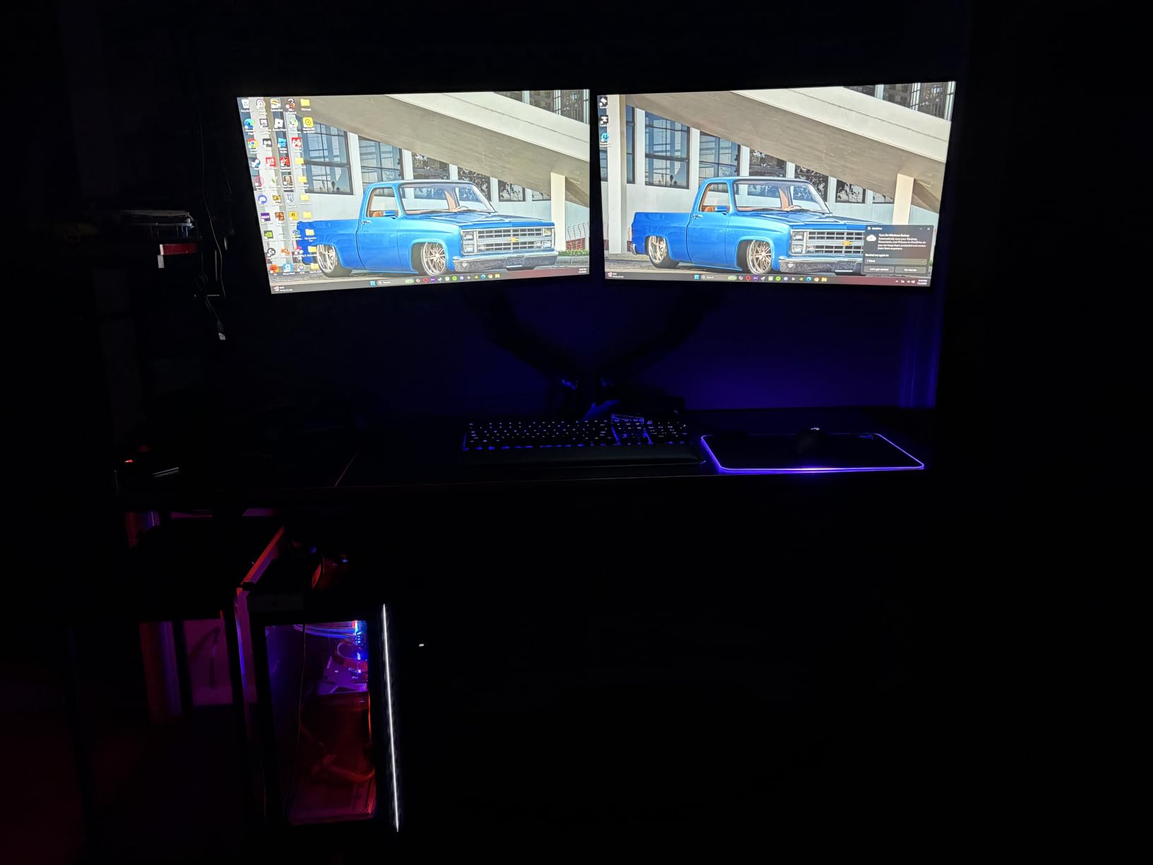 HUANUO FlowLift Dual Monitor Stand, Fully Adjustable Gaming Monitor Desk Mount for 13-32 inch Computer Screens, Full Motion VESA 75x75/100x100 with C-Clamp & Grommet Base customer photo 2