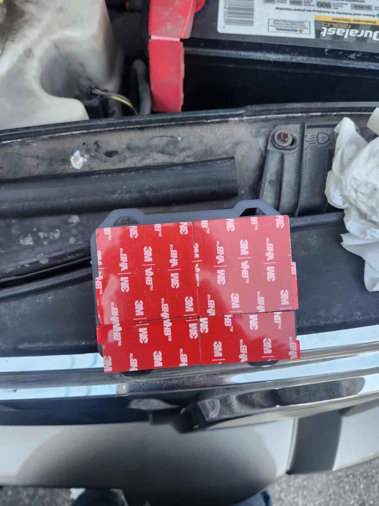 Loraffe Battery Operated Ultrasonic Under Hood Rodent Repellent for Car Engines customer photo 1