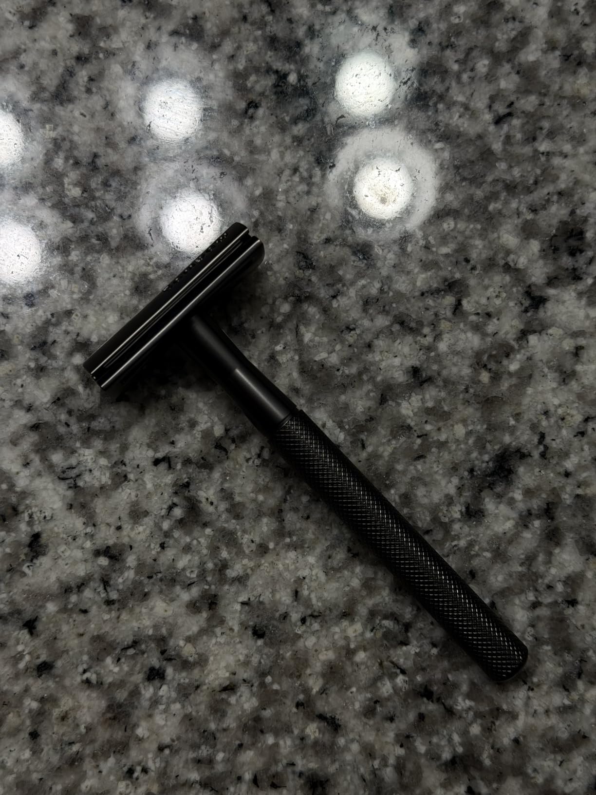 Bambaw Double Edge Safety Razor for Men & Women, Metal Razor with 5 Double Edge Safety Razor Blades, Eco-Friendly Razor - Silver customer photo 2