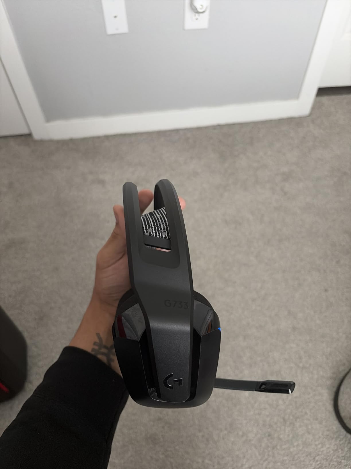 Logitech G733 Lightspeed Wireless Gaming Headset, Suspension Headband, Lightsync RGB, Blue VO!CE Mic, PRO-G Audio customer photo 1