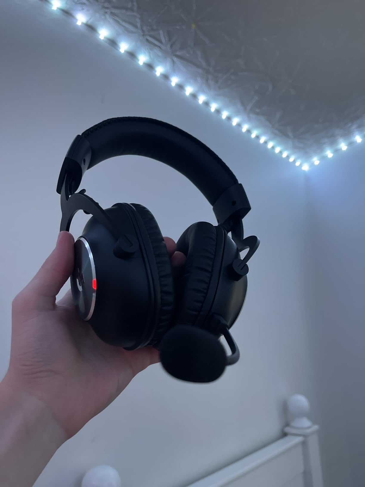 Logitech G PRO X Wireless Lightspeed Gaming Headset, Blue VO!CE Mic, 50mm PRO-G Drivers, DTS Headphone:X 2.0, 20+ Hour Battery customer photo 1