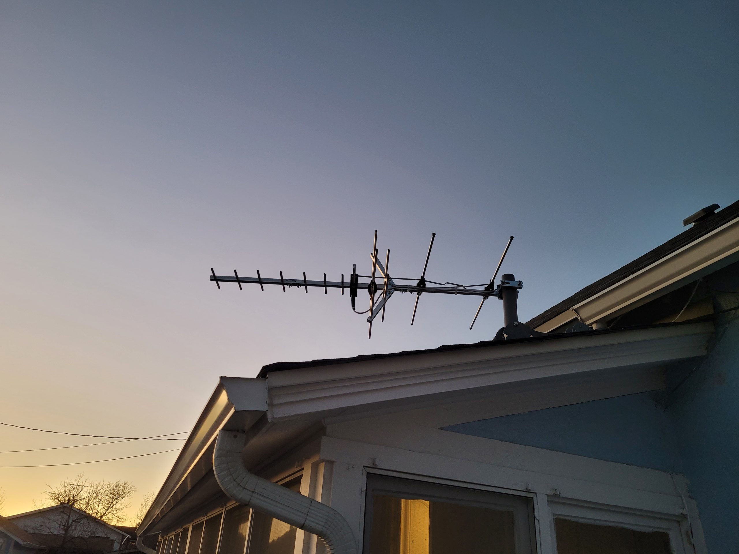 Five Star TV Antenna Indoor/Outdoor Yagi Satellite HD Antenna with up to 200 Mile Range - Attic or Roof Mount TV Antenna, Digital OTA Radio/FM Antenna for 4K 1080P with Mounting Pole customer photo 2