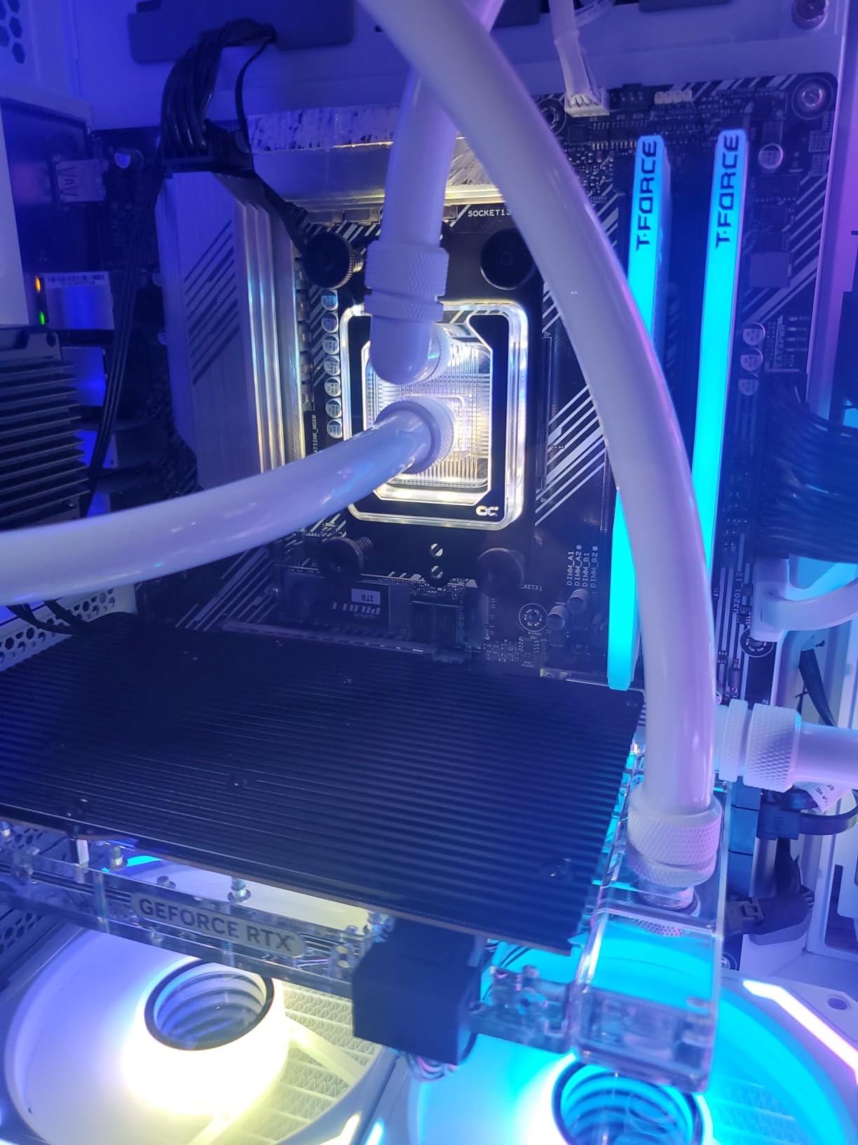 Alphacool Eisblock Aurora XP3 Light CPU Water Block, Plexi customer photo 2