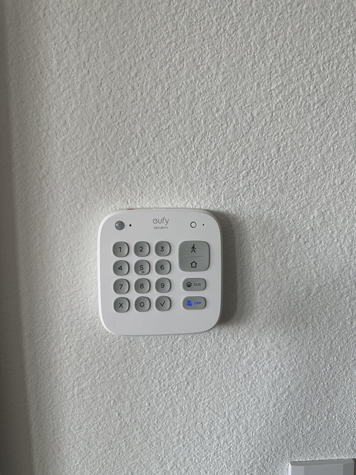 eufy Security 5-Piece Home Alarm Kit, Home Security System, Keypad, Motion Sensor, 2 Entry Sensors, Home Alarm System, Control from the App, Links with eufyCam, Optional 24/7 Protection customer photo 2