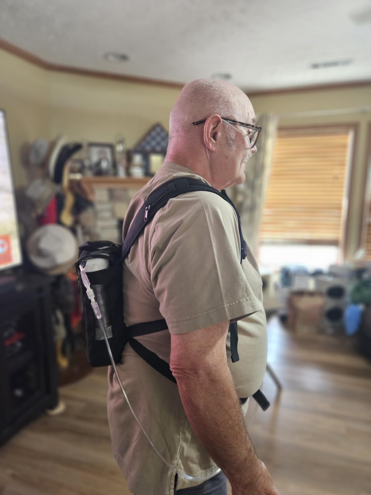 O2TOTES Ultra Lightweight Backpack Fit For Inogen One G3 (Patented Design) - Breathable Mesh, Zippered Bottom for Easy Battery Access, Fits Single & Double Battery, Under 14 oz, Backpack Only (Black) customer photo 1
