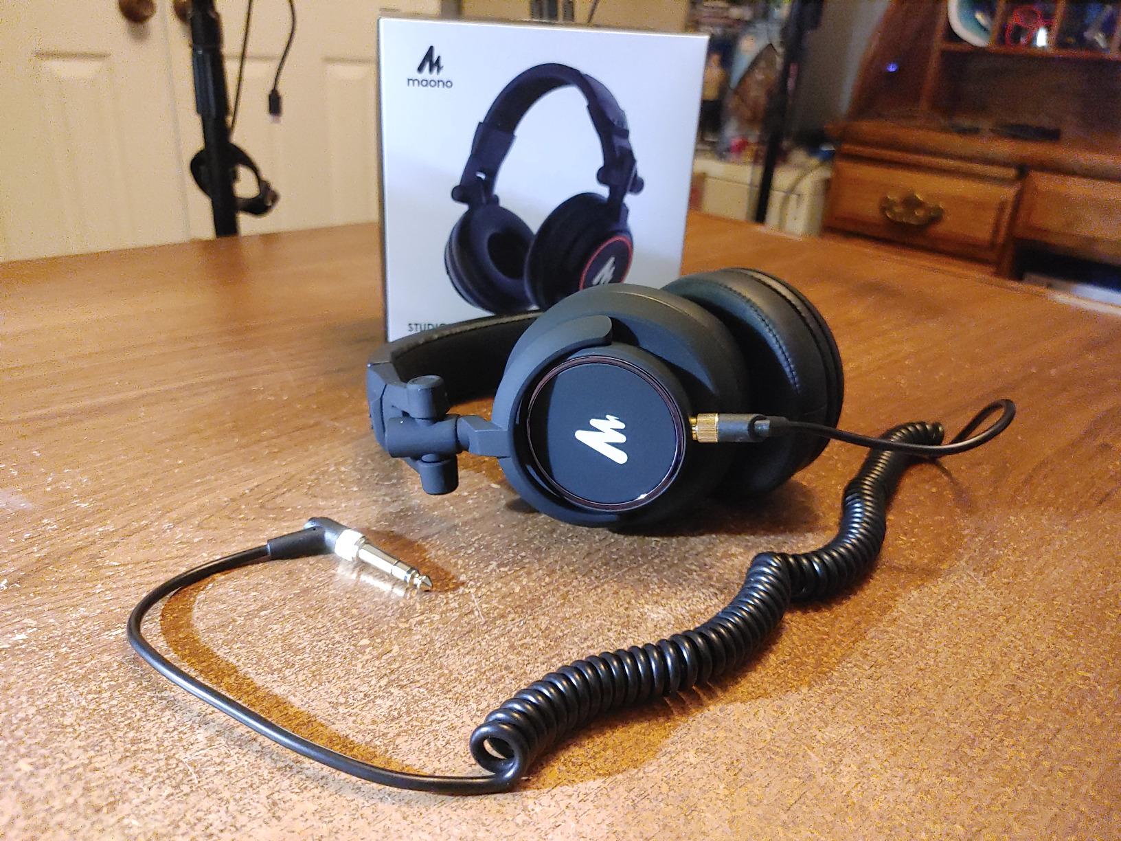 MAONO MH601 Wired Studio Headphone for Podcast Recording Stream DJ Mixing | Over Ear Headset with 50mm Drivers, Detachable 3.5mm/6.35mm Jack Cables for Audio Interface Mixer Microphone PC Monitoring customer photo 1