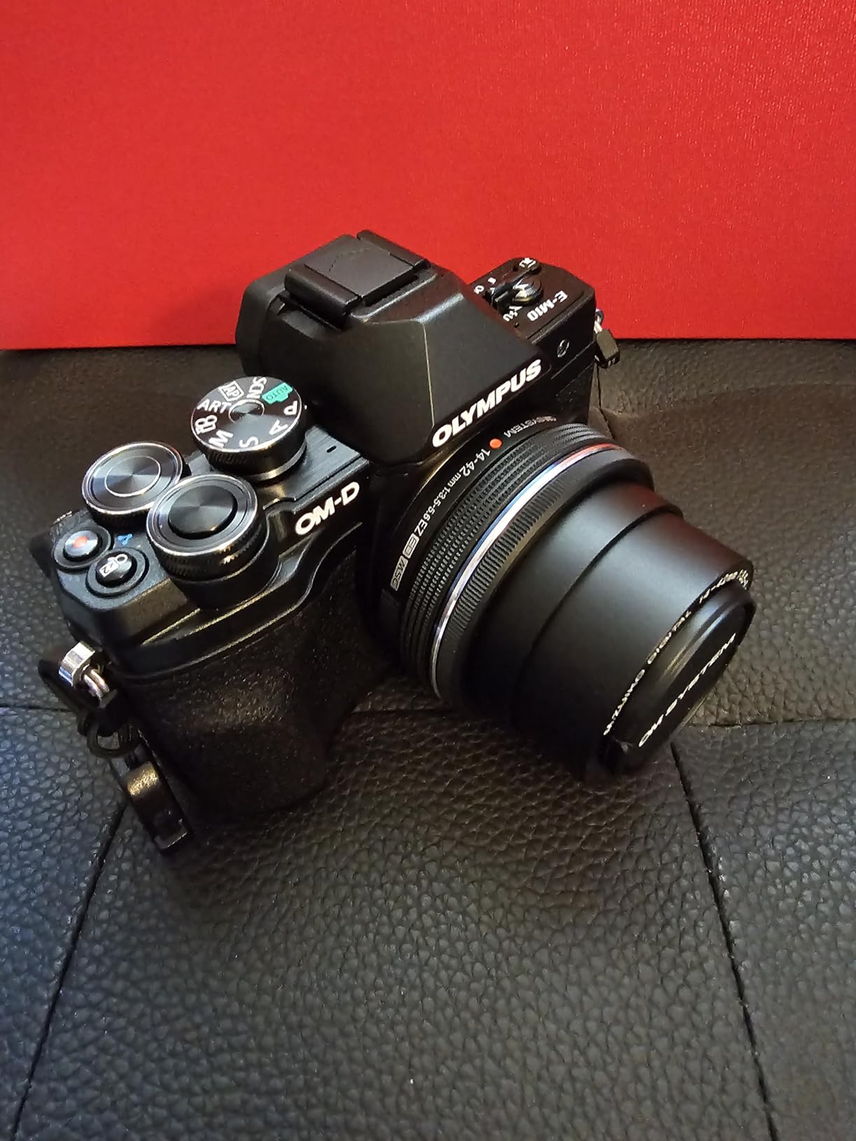 OM SYSTEM Olympus E-M10 Mark IV Silver Micro Four Thirds System Camera M.Zuiko Digital ED 14-42mm F3.5-5.6 EZ kit 20MP Sensor 5-Axis Image Stabilization 4K Video Wi-Fi customer photo 1