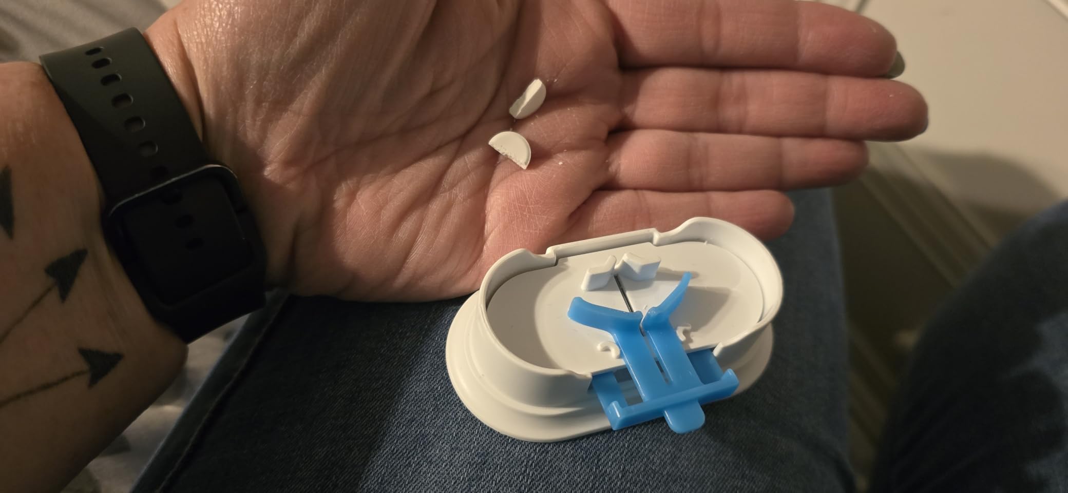 EQUADOSE Pill Cutter, Double Stainless Steel Blade & Centering Device, Blue customer photo 1