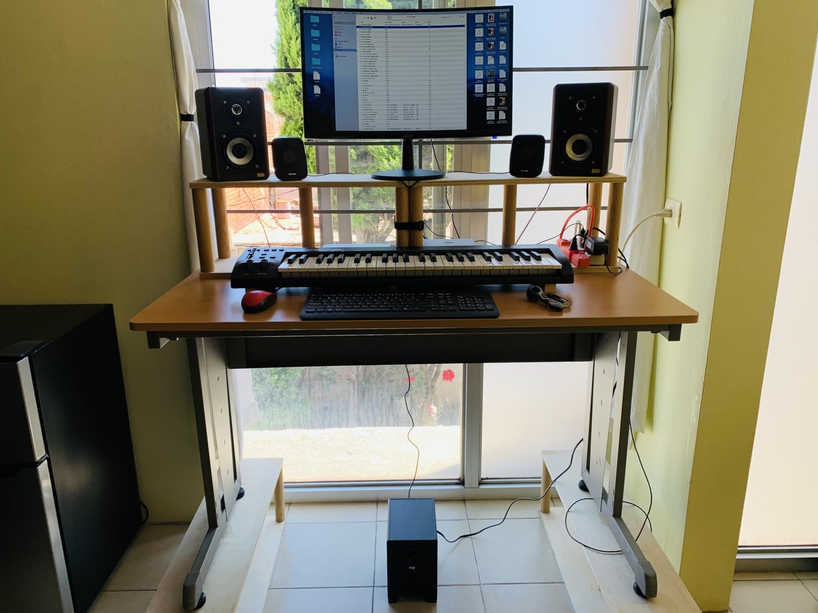 M-AUDIO Keystation 88 MK3 - 88 Key Semi Weighted MIDI Keyboard Controller for Complete Command of Virtual Synthesizers and DAW Parameters customer photo 1
