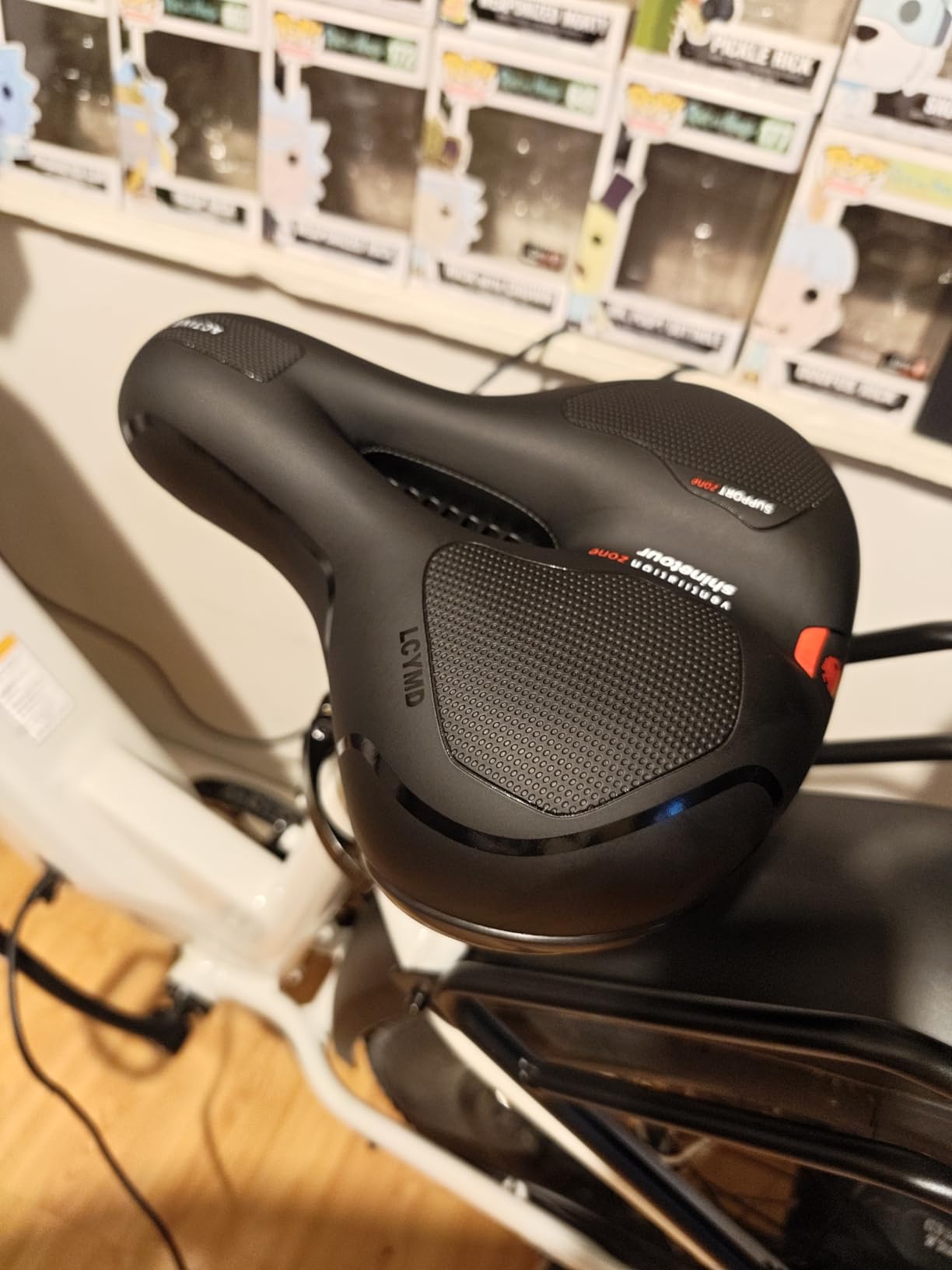 Comfortable Seat Cushion for Men Women with Dual Shock Absorbing Ball Memory Foam Waterproof Wide Bicycle Saddle Fit for Road Bikes customer photo 2