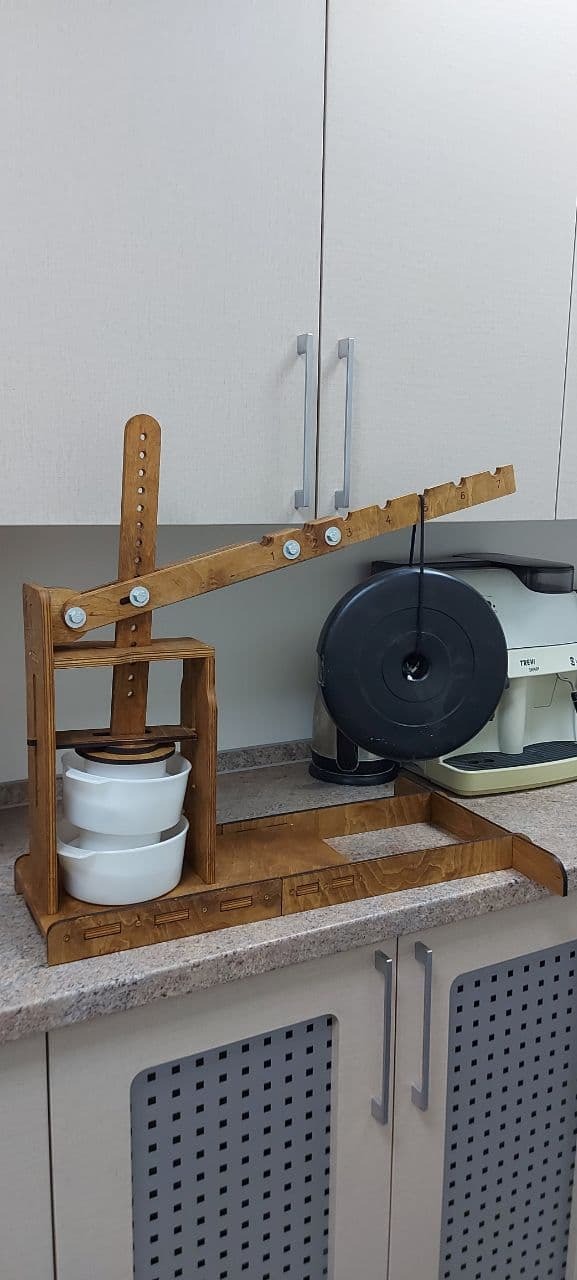 Dutch Wooden Cheese Press - Cheese Making Kit (Wooden Cheese Press with Lever and 2 Cheese Molds 1.2L)-Cheese Press for Home Cheese Making pressure up to 200 lbs customer photo 1