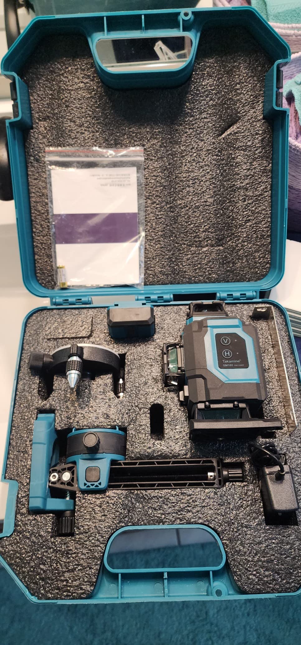 Takamine 16 Lines Green Laser Level Pro, 4x360 Degree 4D Green Cross Line Professional for Construction, Two 360 Degree Vertical and Two 360 Degree Horizontal Laser Level Pulse Mode and Remote Controller customer photo 1