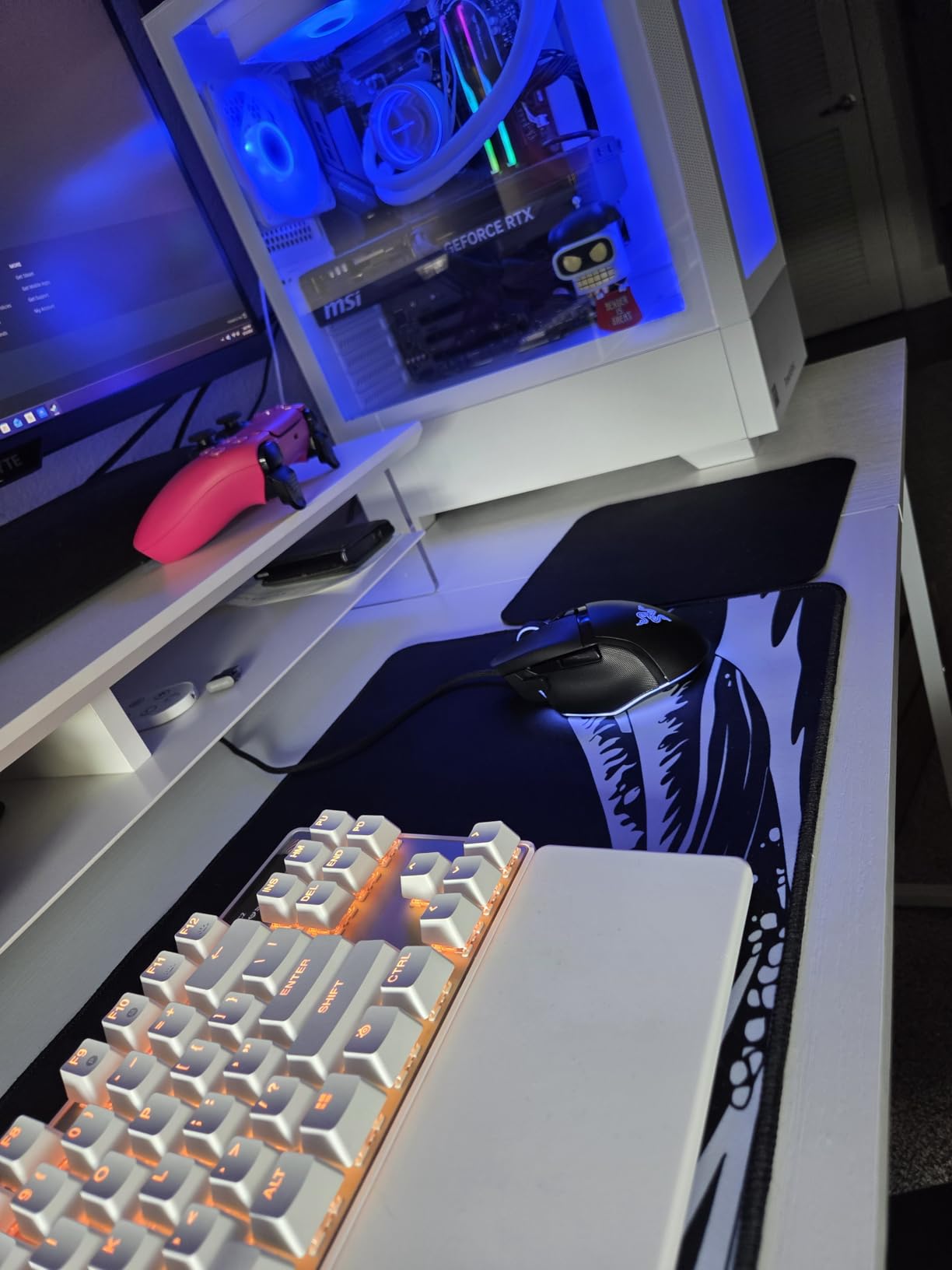 Razer Basilisk V3 Customizable Ergonomic Gaming Mouse: Fastest Gaming Mouse Switch - Chroma RGB Lighting - 26K DPI Optical Sensor - 11 Programmable Buttons - HyperScroll Tilt Wheel - Classic Black customer photo 2