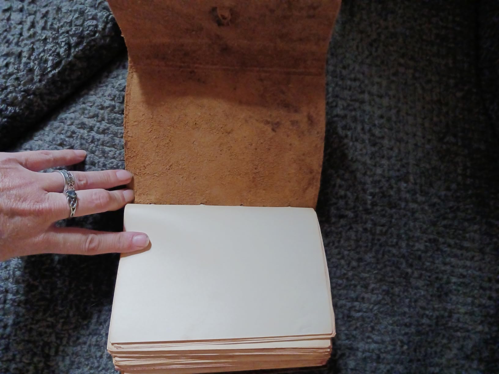 LEATHER VILLAGE Leather Bound Journal - Rustic Brown, 7