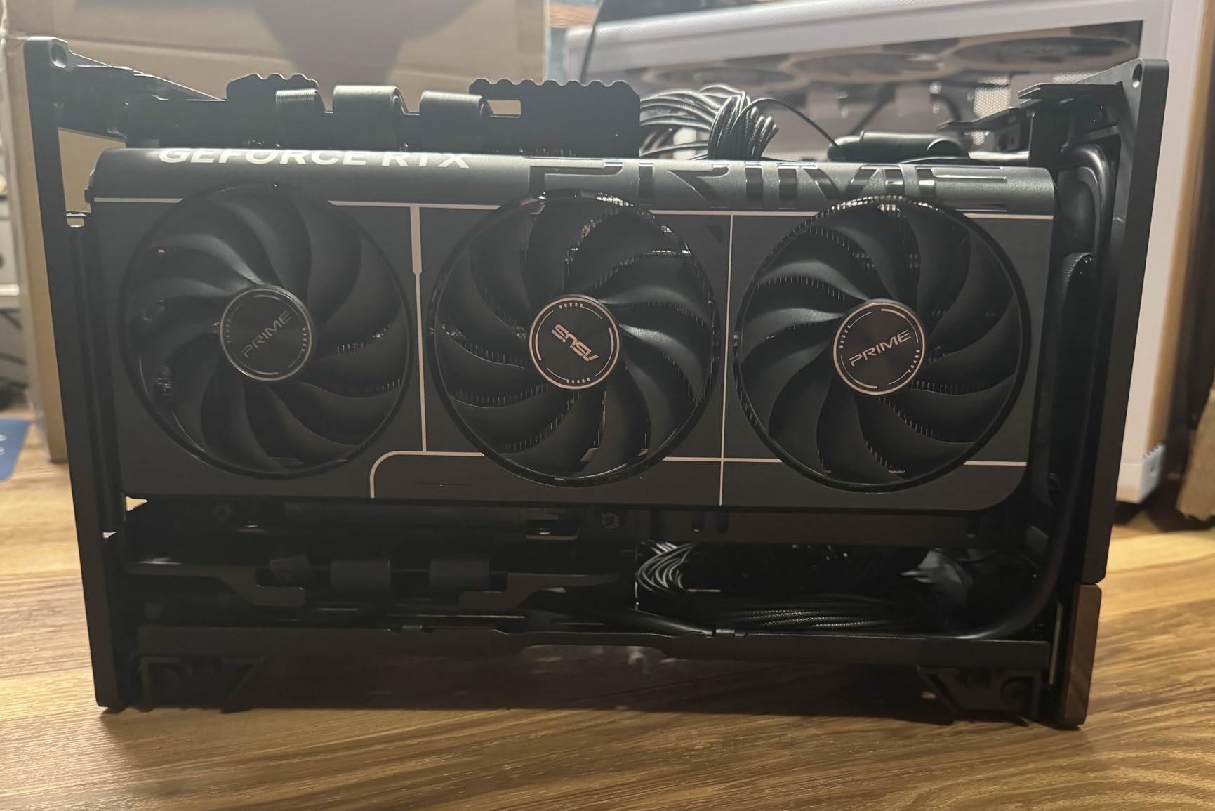 Fractal Design Terra Jade - Wood Walnut Front Panel - Small Form Factor - Mini ITX Gaming case – PCIe 4.0 Riser Cable – USB Type-C - Anodized Aluminum Panels customer photo 2