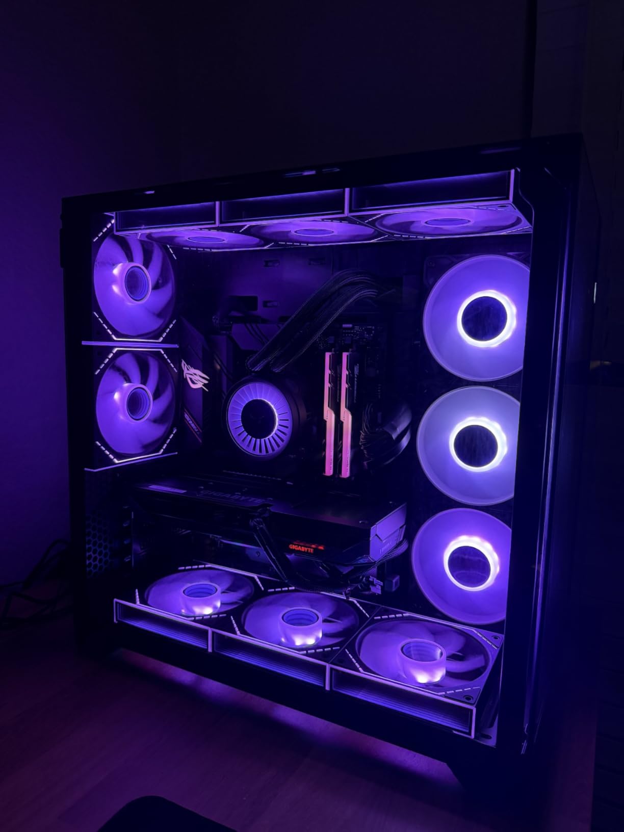 ROG Strix B550-F Gaming WiFi II AMD AM4 (3rd Gen Ryzen) ATX Gaming Motherboard (PCIe 4.0, WiFi 6E, 2.5Gb LAN, BIOS Flashback, HDMI 2.1, Addressable Gen 2 RGB Header and Aura Sync) customer photo 1