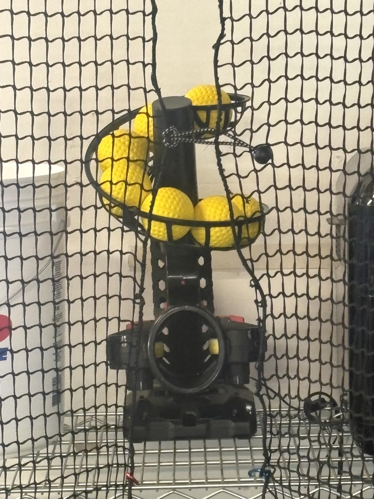 Furlihong 3801BH Upgraded Electronic Baseball Pitching Machine for Beginner customer photo 1