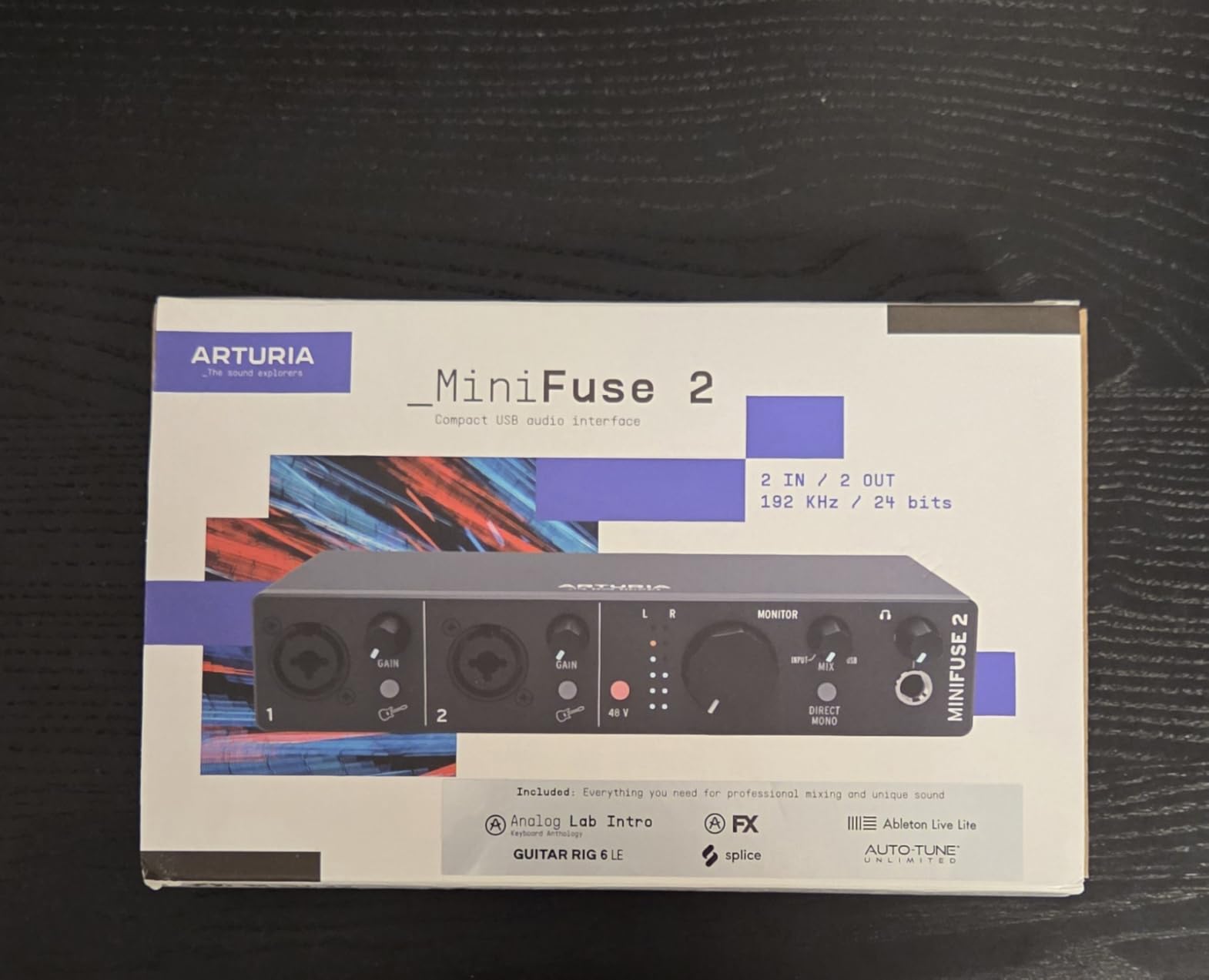Arturia MiniFuse 2 - Compact USB Audio & MIDI Interface with Creative Software for Recording, Production, Podcasting, Guitar - White customer photo 2