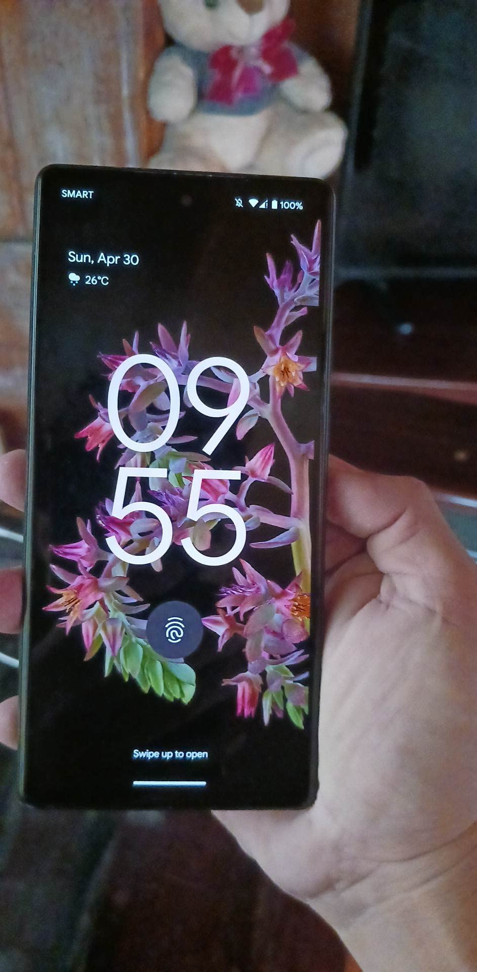 Google Pixel 6 5G, 128GB, Stormy Black - Unlocked (Renewed) customer photo 2