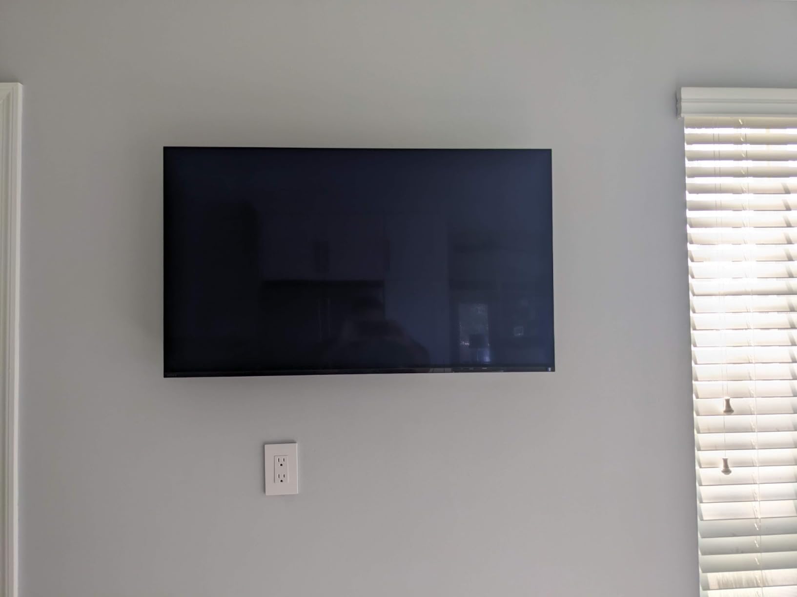 Sony 42 Inch 4K Ultra HD TV A90K Series: BRAVIA XR OLED Smart Google TV with Dolby Vision HDR and Exclusive Features for The PlayStation 5 XR42A90K customer photo 2