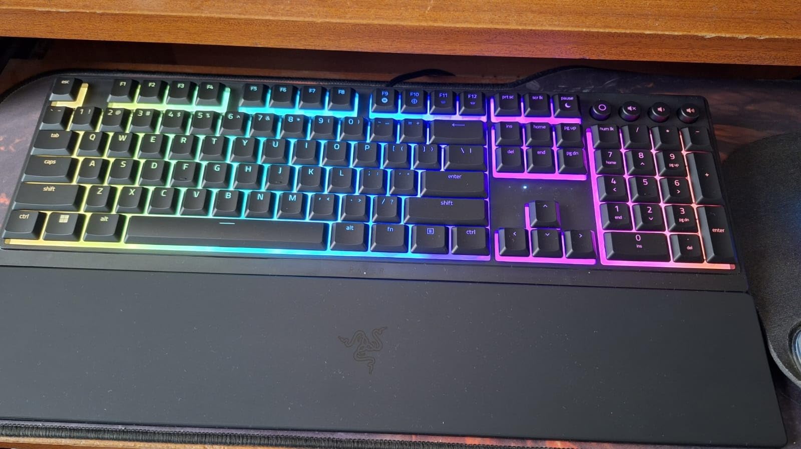 Razer Ornata V3 Gaming Keyboard: Low Profile Keys - Mecha Membrane Switches - UV Coated Keycaps - Backlit Media Keys - 10 Zone RGB Lighting - Spill Resistant - Magnetic Wrist Rest customer photo 2