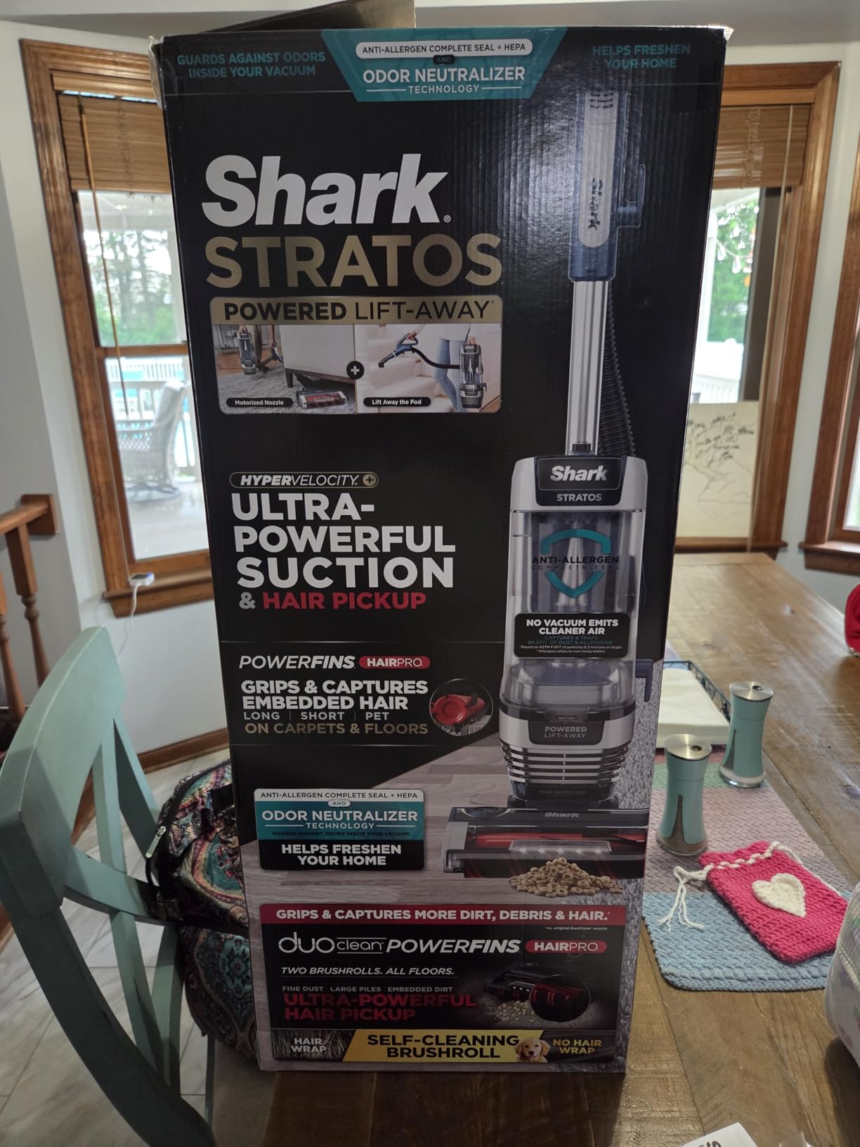 Upright Vacuum, Stratos with DuoClean PowerFins, HairPro, Powered Lift-Away, Self-Cleaning Brushroll, & Odor Neutralizer Technology, Navy, AZ3002 customer photo 1