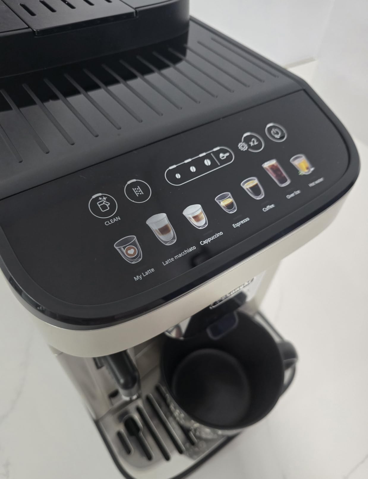 De'Longhi Magnifica Evo Automatic Espresso & Coffee Machine with Auto Milk Frother, Built-in Grinder & Auto-Clean Function - For Latte, Cappuccino, Americano, Iced Coffee, ECAM29084SB, Silver customer photo 2