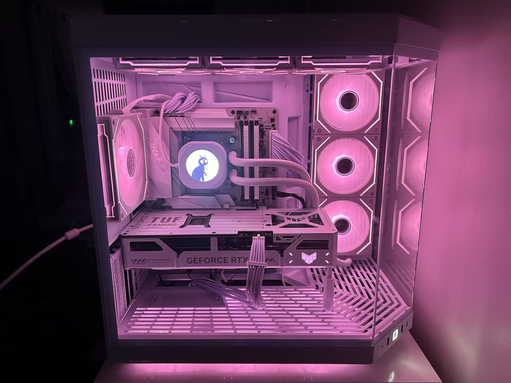 Lian Li UNI Fan SL-Infinity 120mm Triple Pack ARGB Fan - Infinity Mirror - Daisy-Chain Design - Customizable Lighting Effects - with Controller - White (UF-SLIN120-3W) customer photo 2
