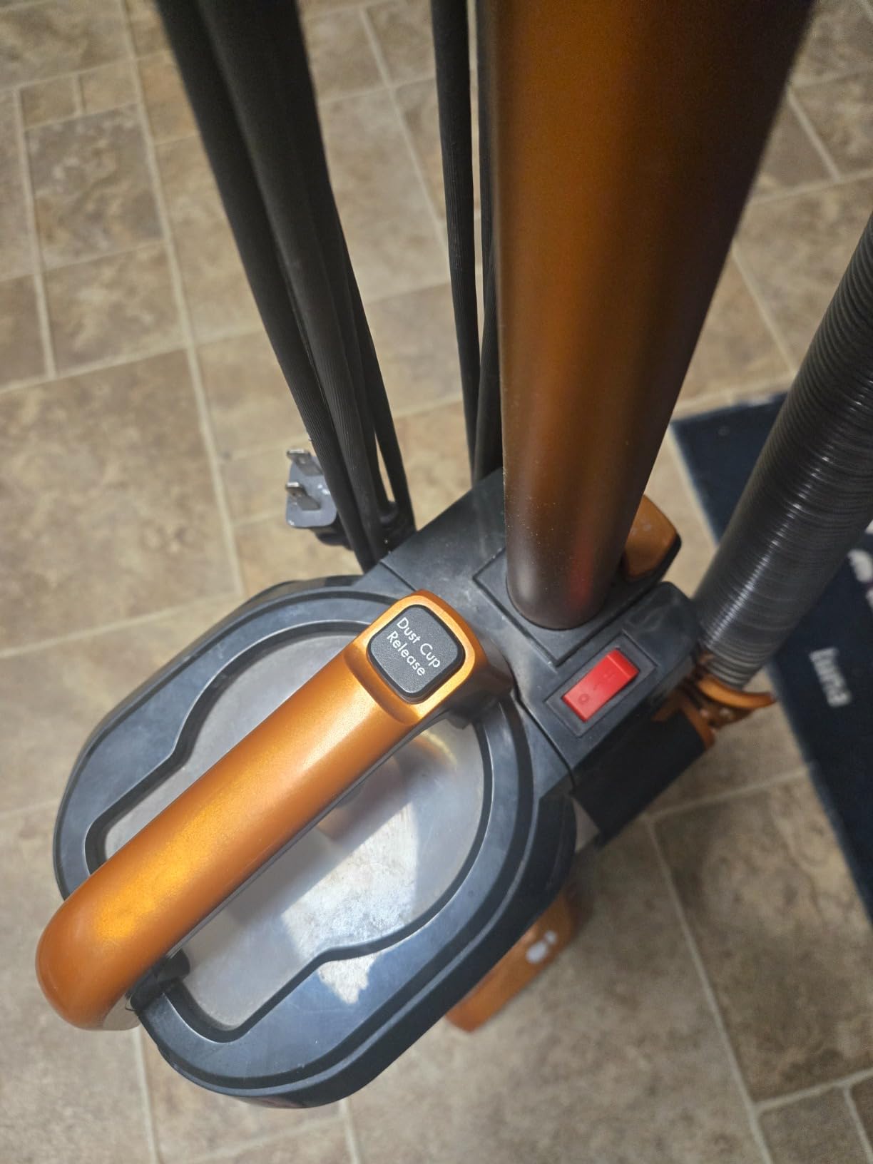 Kenmore Featherlite Lift-Up Bagless Upright Vacuum customer photo 2