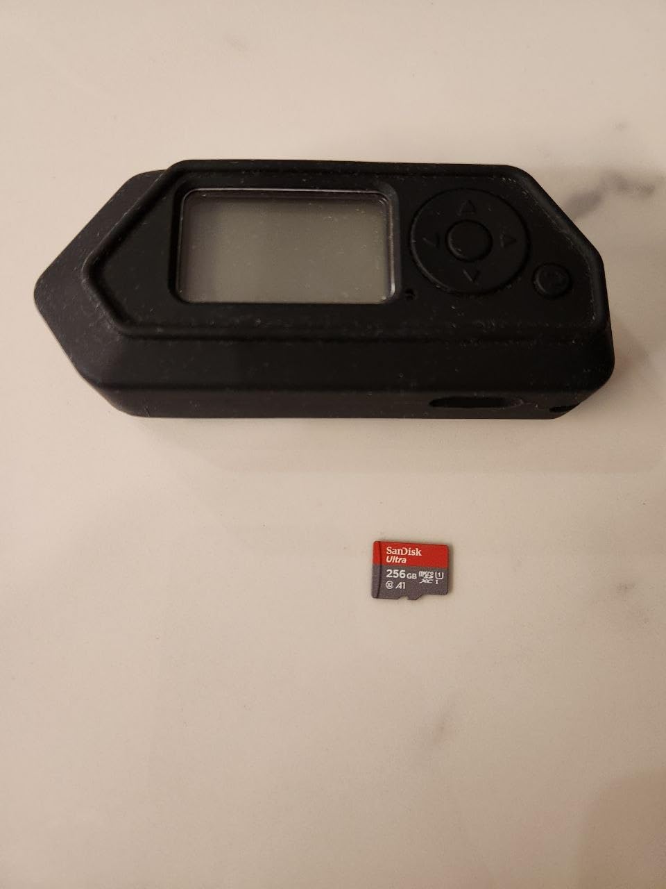 SanDisk 256GB Ultra microSDXC UHS-I Memory Card with Adapter - Up to 150MB/s, C10, U1, Full HD, A1, Micro SD Card - SDSQUAC-256G-GN6MA customer photo 1